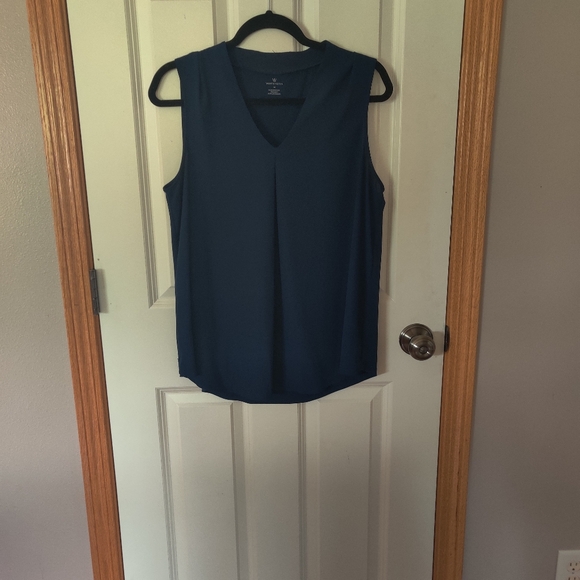 Worthington Tops - Worthington Blue Sleeveless Blouse V-Neck Relaxed Fit